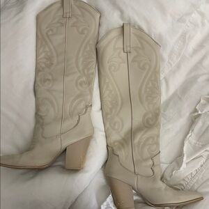 Steve Madden Cream Heeled Boots